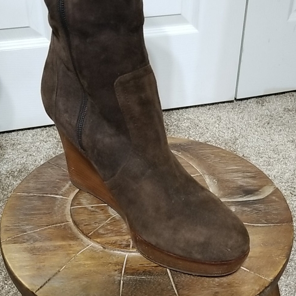 Steve Madden Brown Suede Knee High Boots - Picture 7 of 8